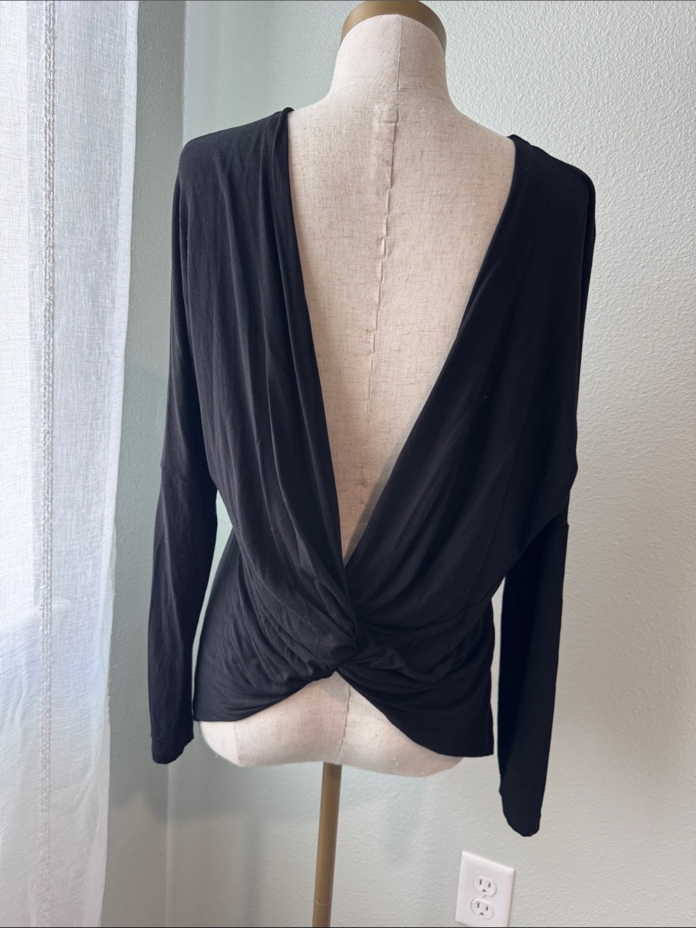 Open back Top - Picture 2 of 4